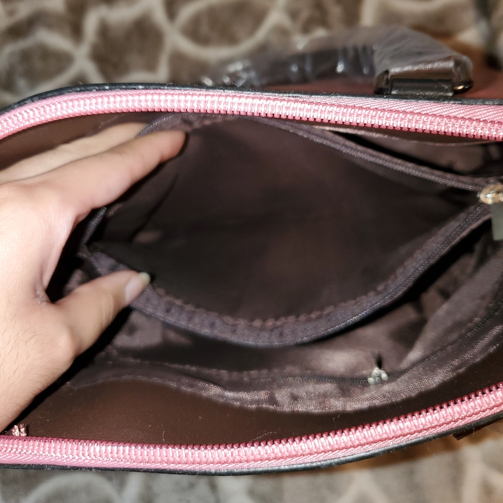 5 for $25 | NWOT Pink Handbag, Crossbody Bag, Wristlet, & Wallet Set *Minor Flaw - Picture 11 of 14